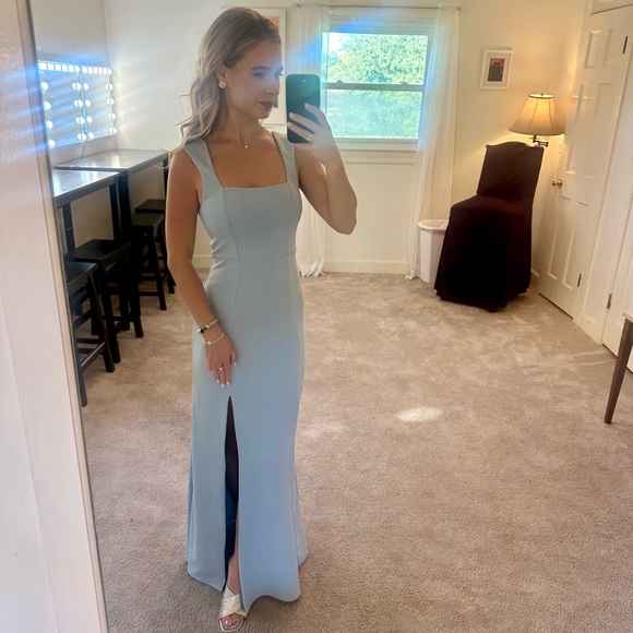 Show me your mumu Paris gown - Picture 3 of 3